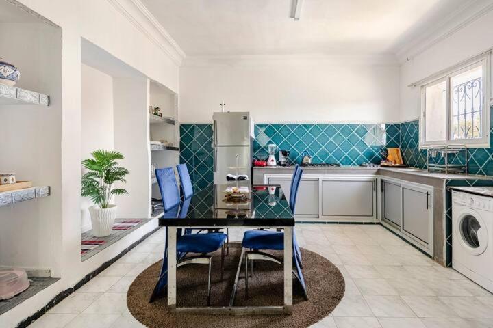 Ocean Breeze ,See View Apartment L'Oasis Bagian luar foto