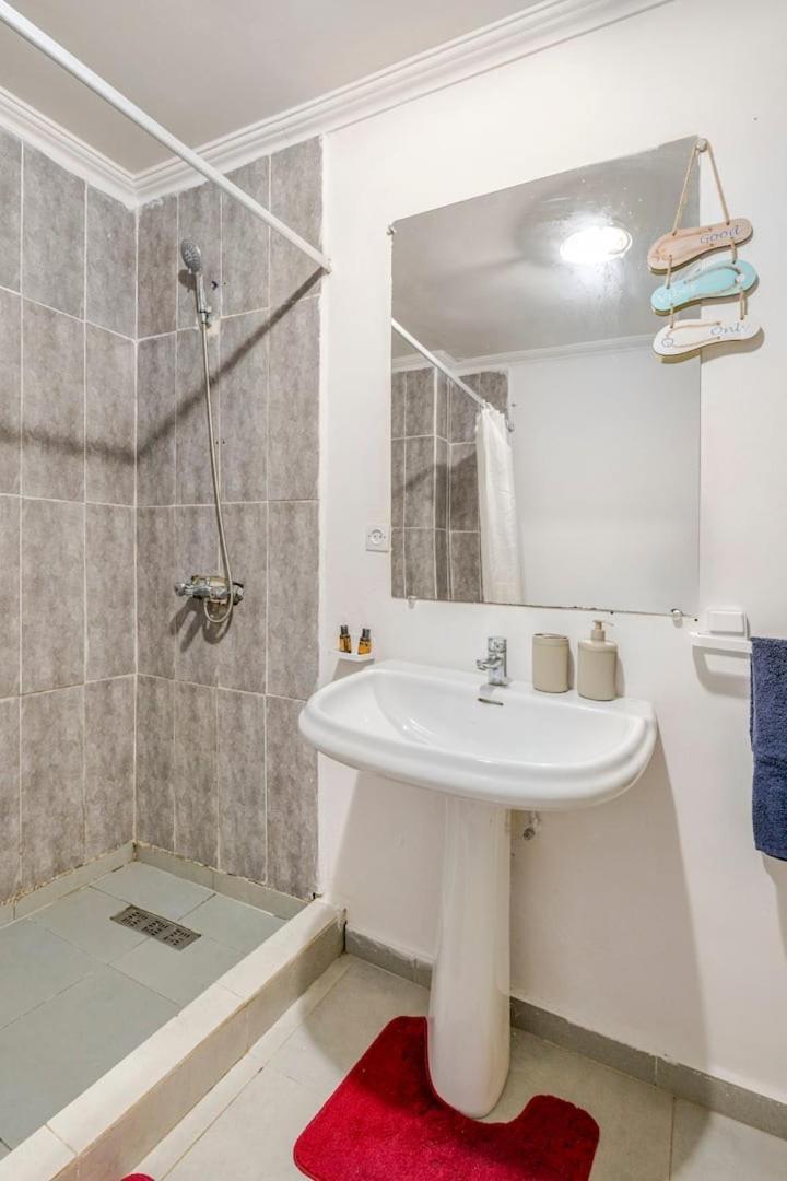 Ocean Breeze ,See View Apartment L'Oasis Bagian luar foto